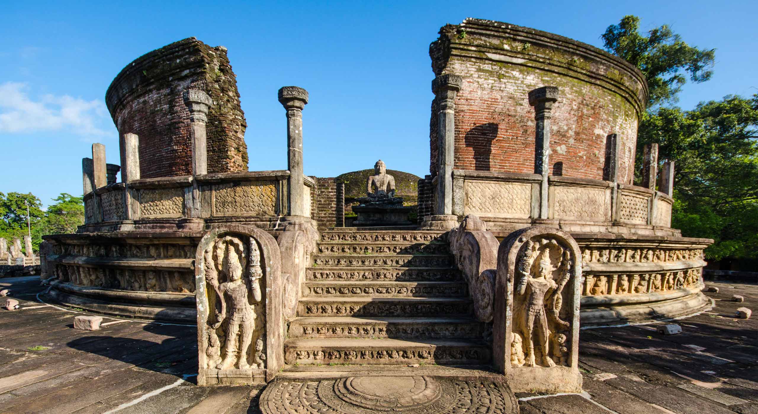 Polonnaruwa - Attractions in Sri lanka